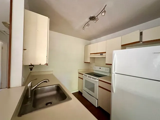 $399,000 | 140 Uwapo Road, Unit 33201, Kihei, HI 96753