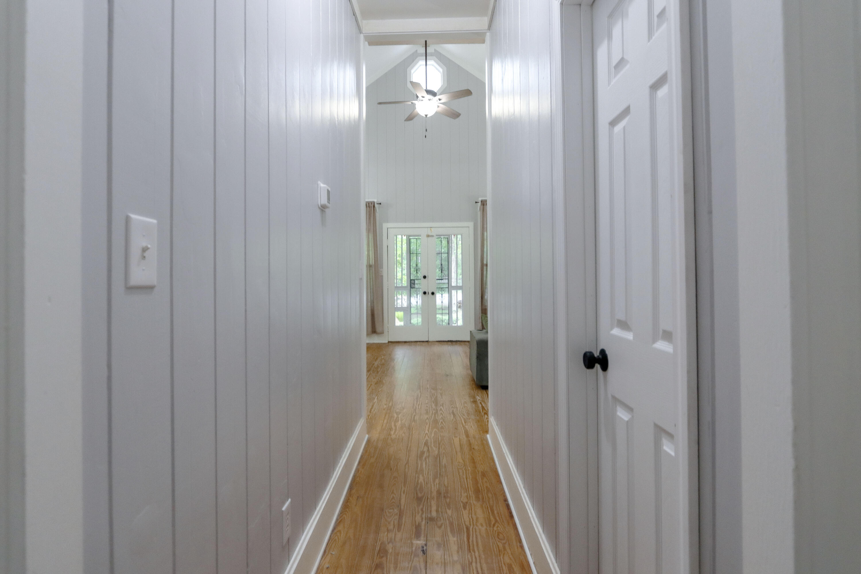 30 Creekside Waterview Place Freeport, FL 32439 - Photo 18 of 48 Hallway