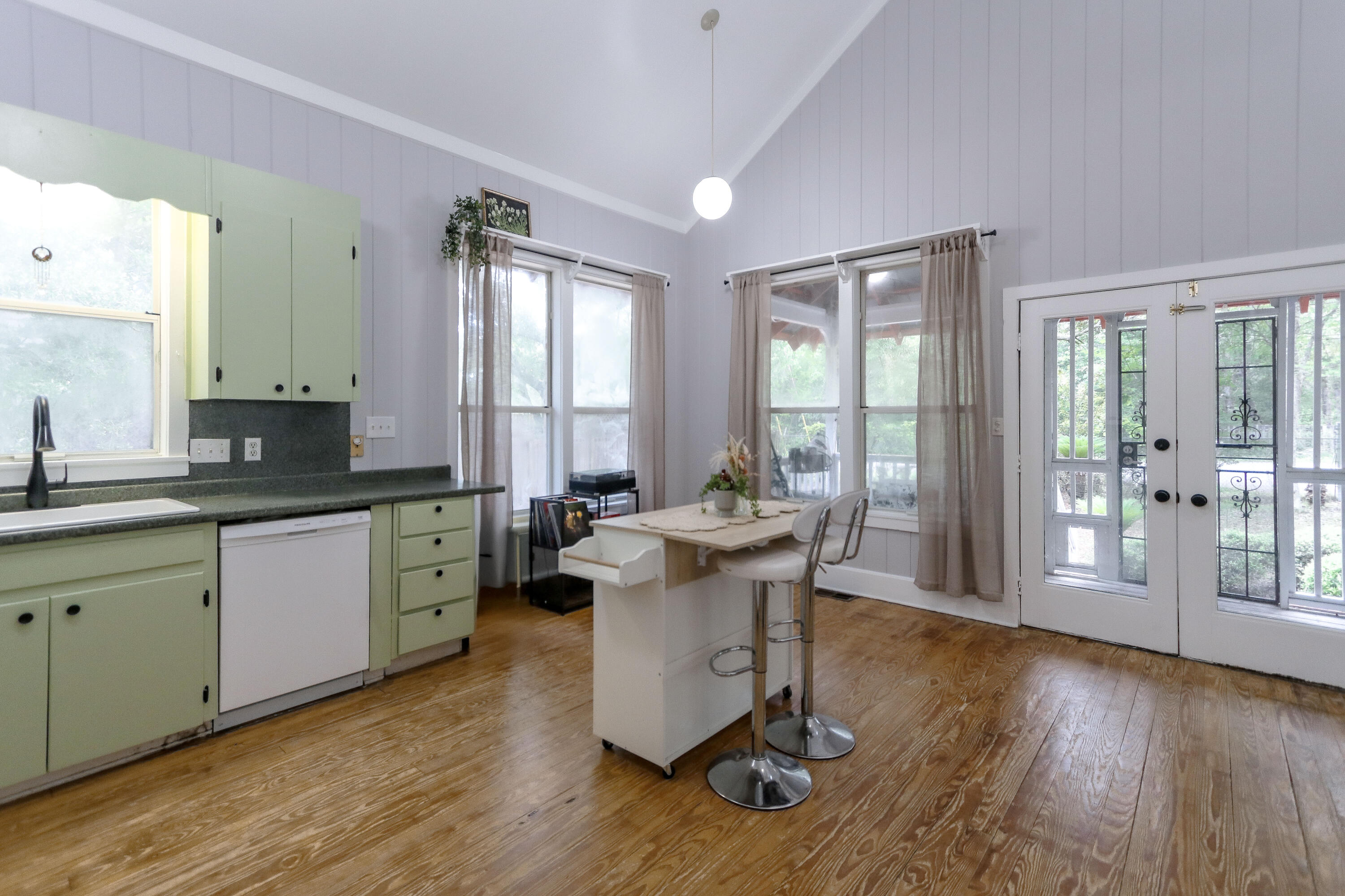 30 Creekside Waterview Place Freeport, FL 32439 - Photo 9 of 48 Kitchen