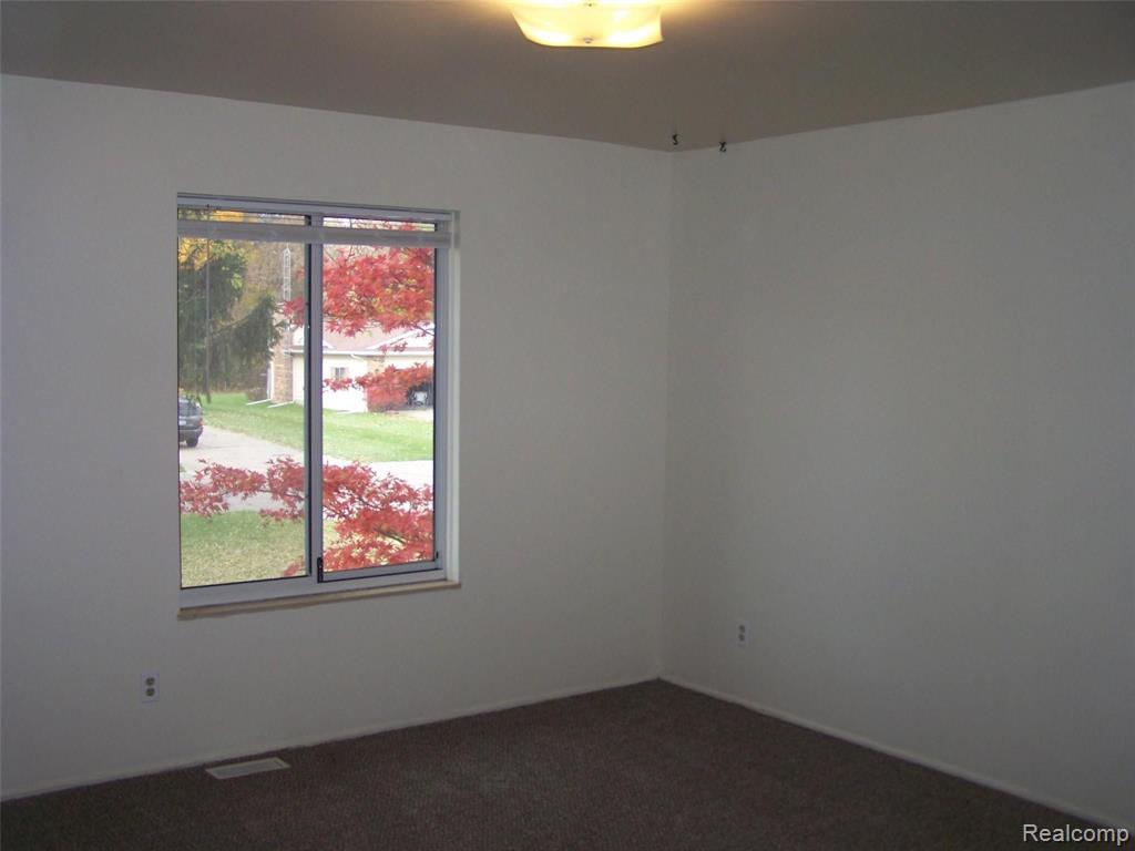 2287 Old Hickory Boulevard Davison, MI 48423 - Photo 8 of 27