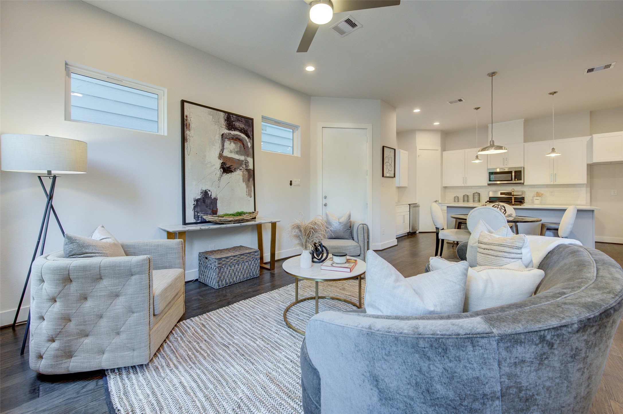 853 Mansfield Street, Unit A Houston, TX 77091 - Photo 5 of 16 a living room with furniture and a couch