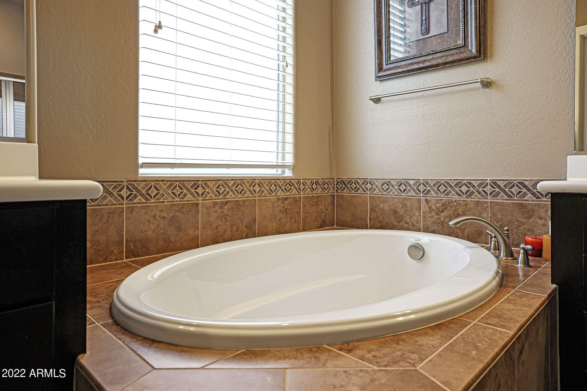 18333 West Desert Trumpet Road Goodyear, AZ 85338 - Photo 44 of 124 Soaking Tub