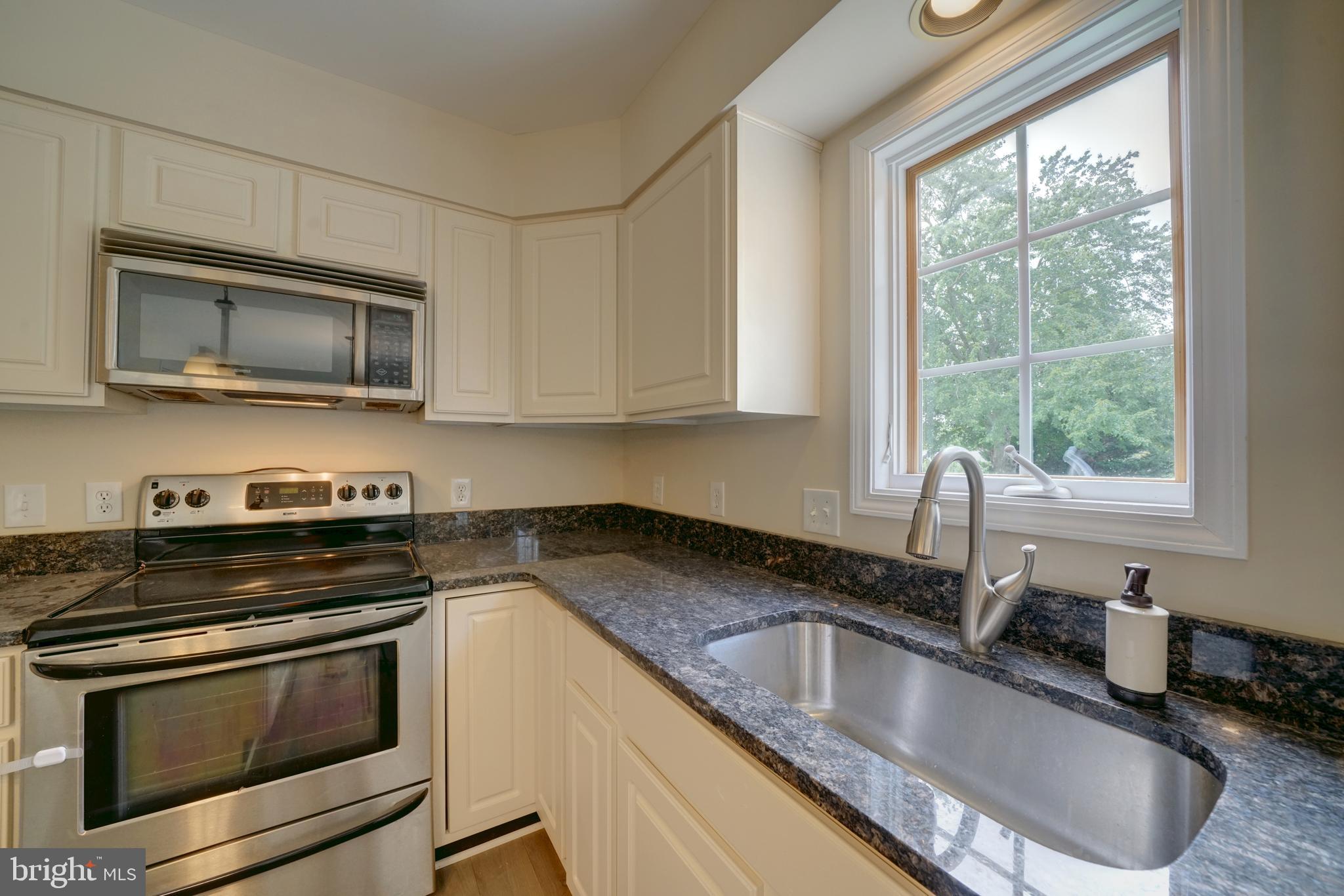 7998 Martown Road Laurel, MD 20723 - Photo 20 of 80