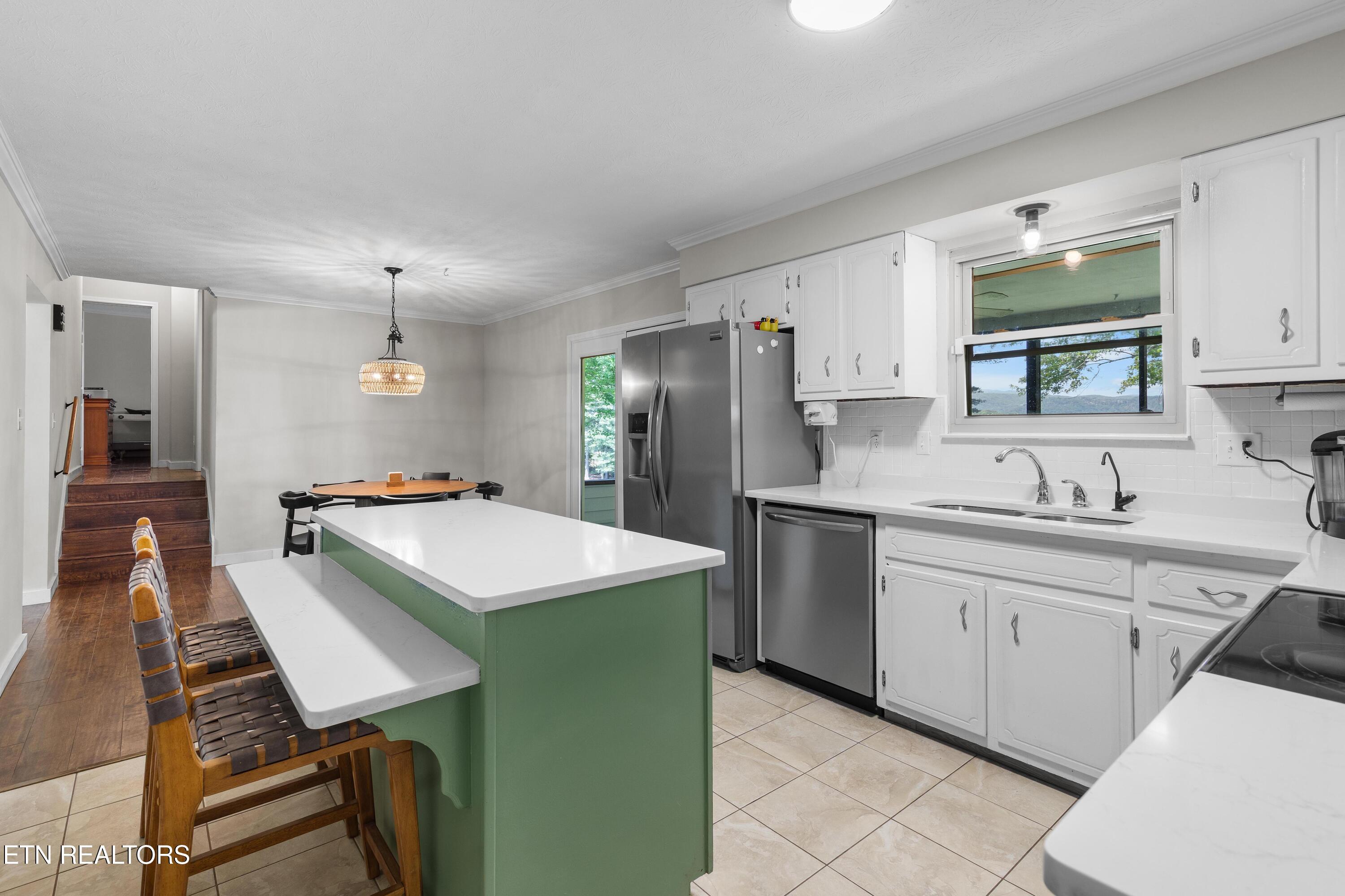 112 Shannon Road Jacksboro, TN 37757 - Photo 10 of 32 030A7912