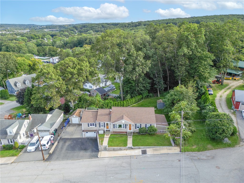 292 Bertenshaw Road Woonsocket, RI 02895 - Photo 3 of 20