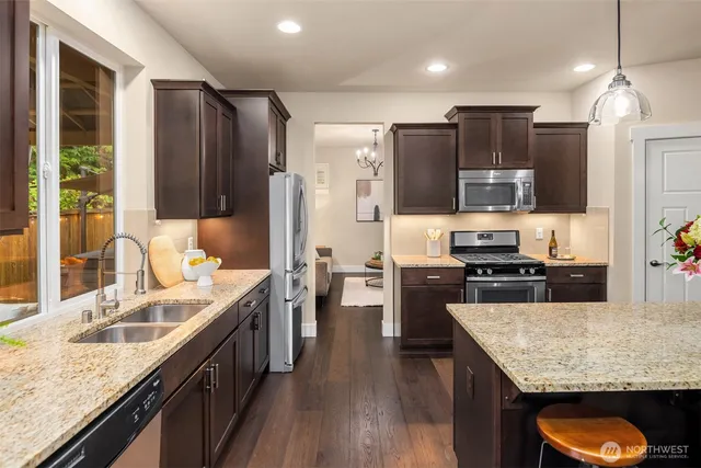 $924,999 | 6509 128th Place Southwest, Edmonds, WA 98026