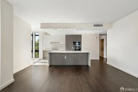 $1,895,000 | 1601 Larkin Street, Unit 302, San Francisco, CA 94109