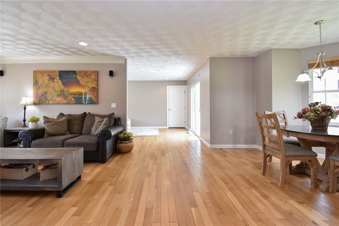 39 Hornbeam Road Coventry, RI 02816 - Photo 8 of 37