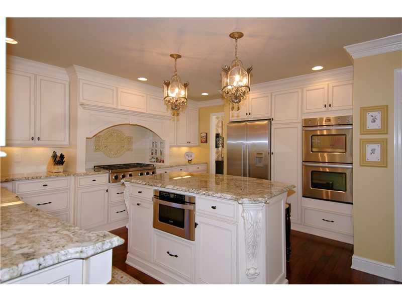 196 Pinkerton Road Wexford, PA 15090 - Photo 3 of 25 Kitchen.