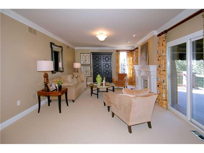 196 Pinkerton Road Wexford, PA 15090 - Photo 6 of 25 Family Room.