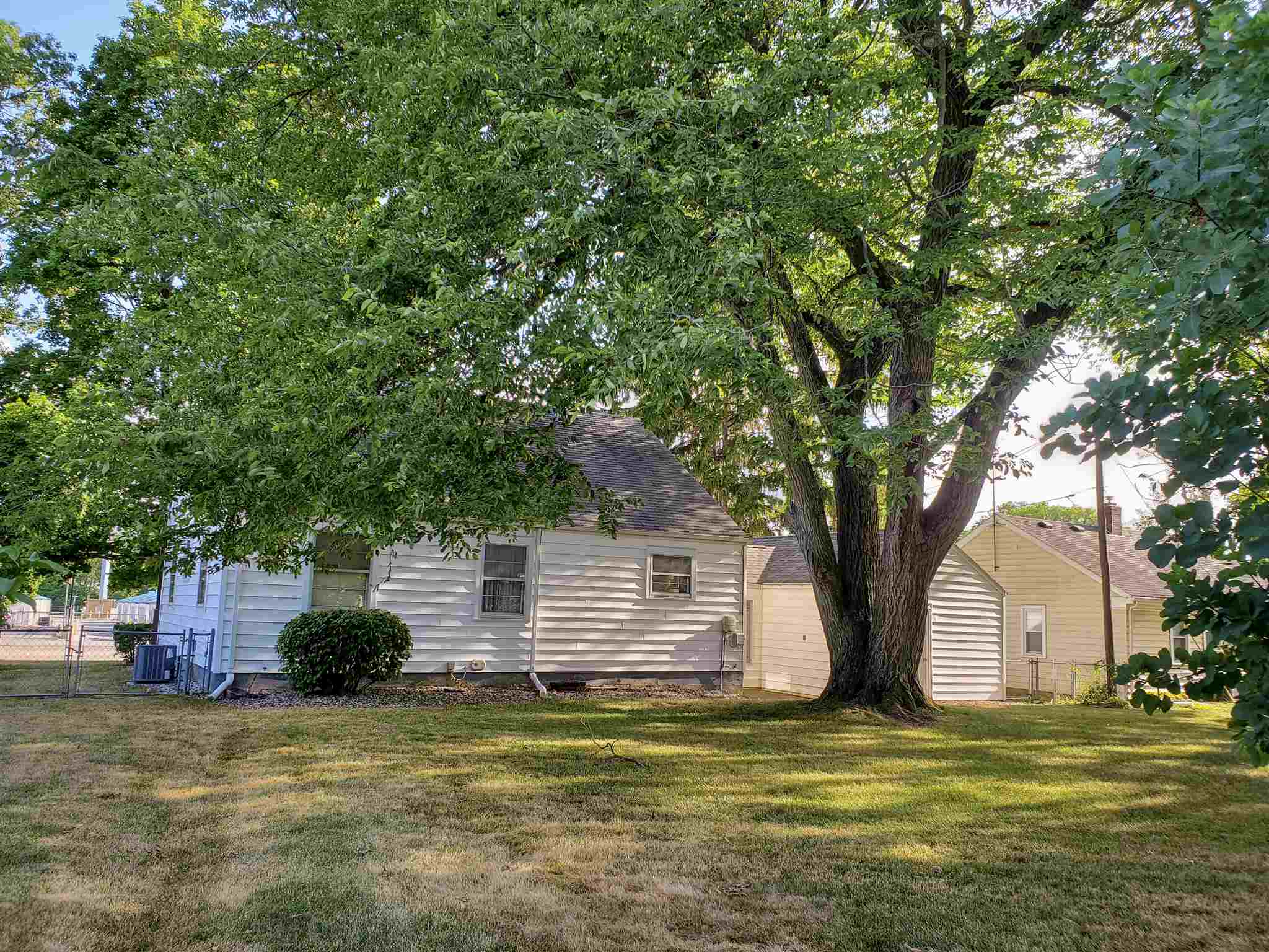 3519 St Joe Center Road Fort Wayne, IN 46835 - Photo 23 of 33