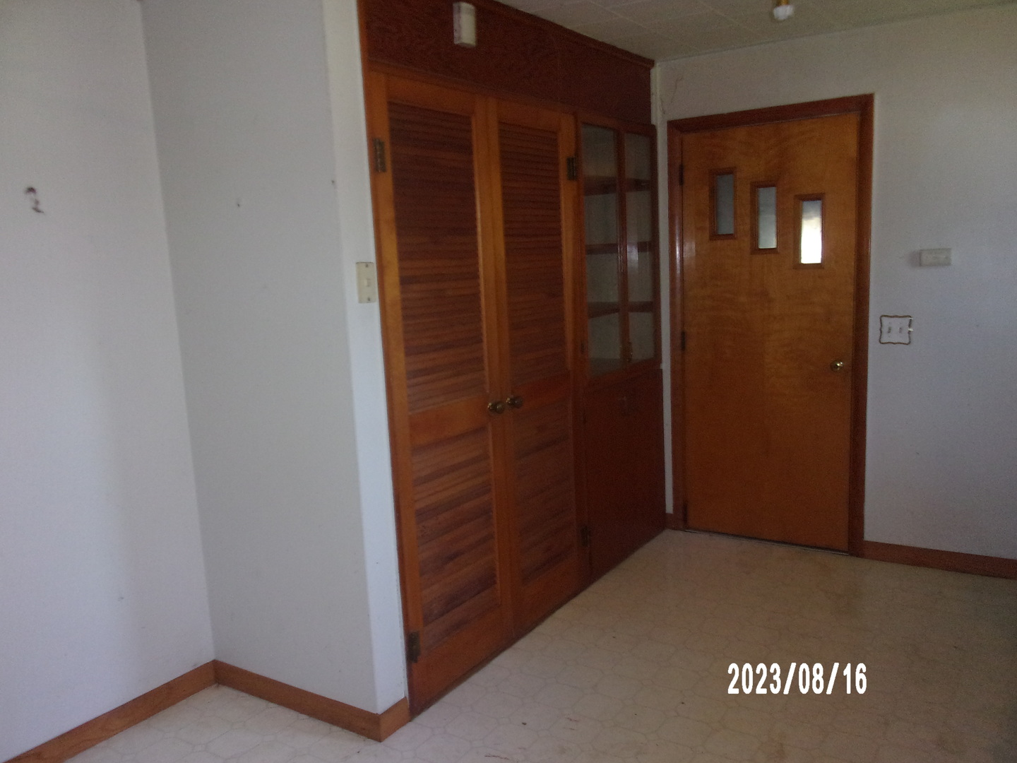 650 West Blue Street Sheldon, IL 60966 - Photo 7 of 12