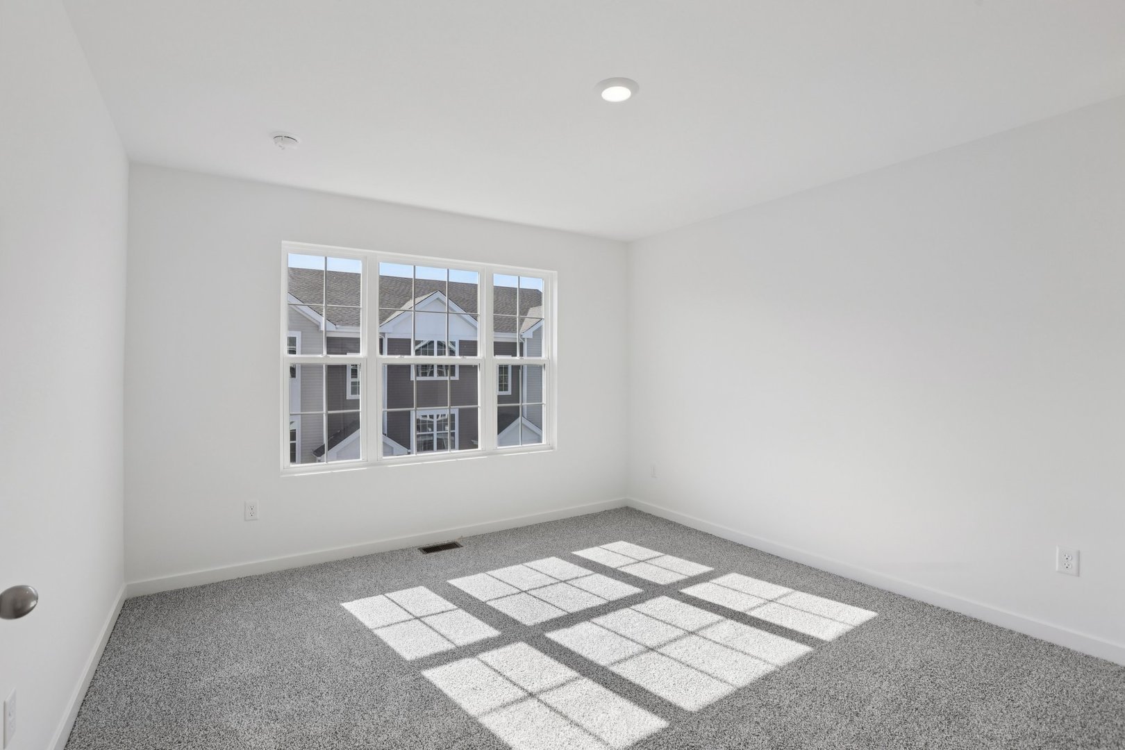 1403 Oakfield Lane Pingree Grove, IL 60140 - Photo 15 of 48 an empty room with a window