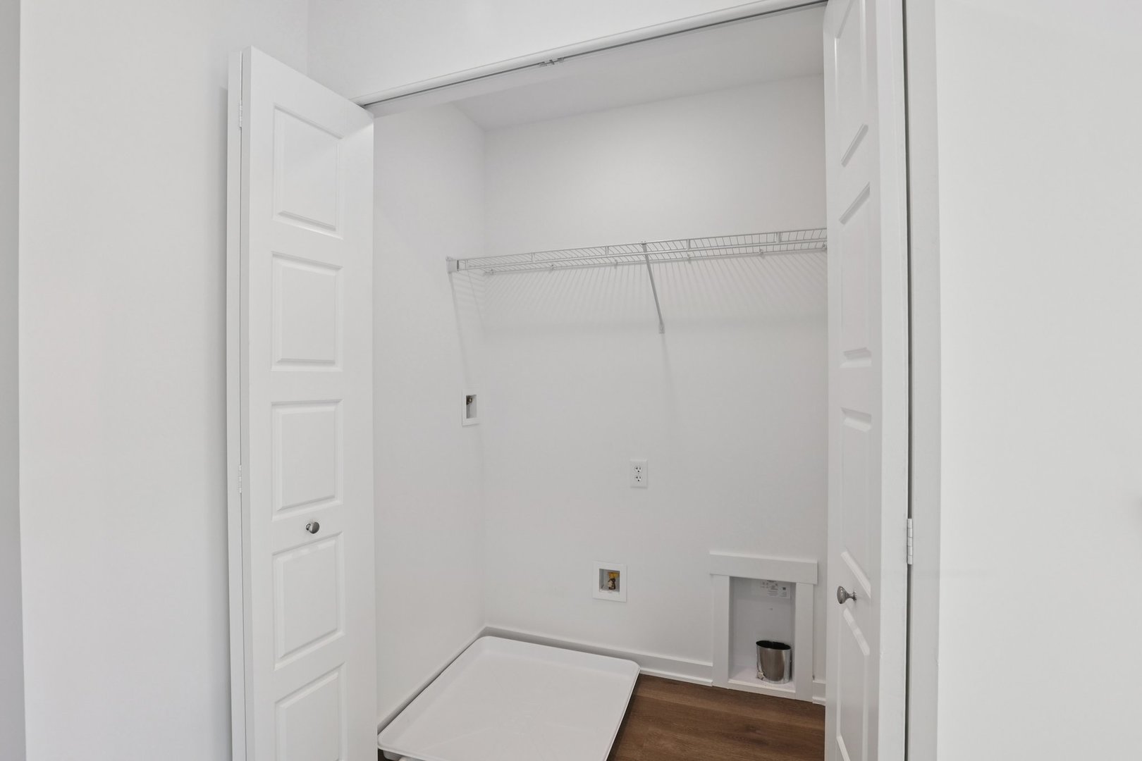 1403 Oakfield Lane Pingree Grove, IL 60140 - Photo 19 of 48 a view of small space with wooden floor