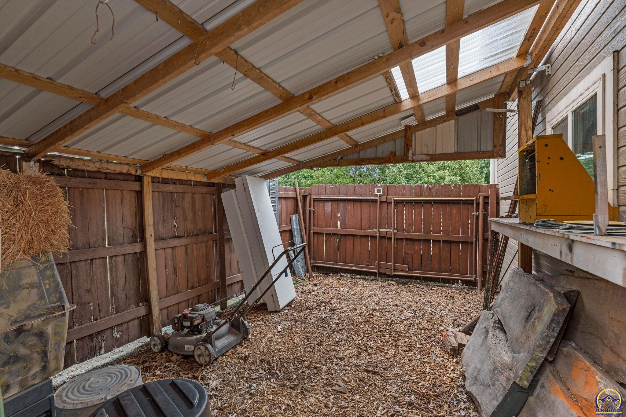 6236 Southwest 25th Street Topeka, KS 66614 - Photo 40 of 53