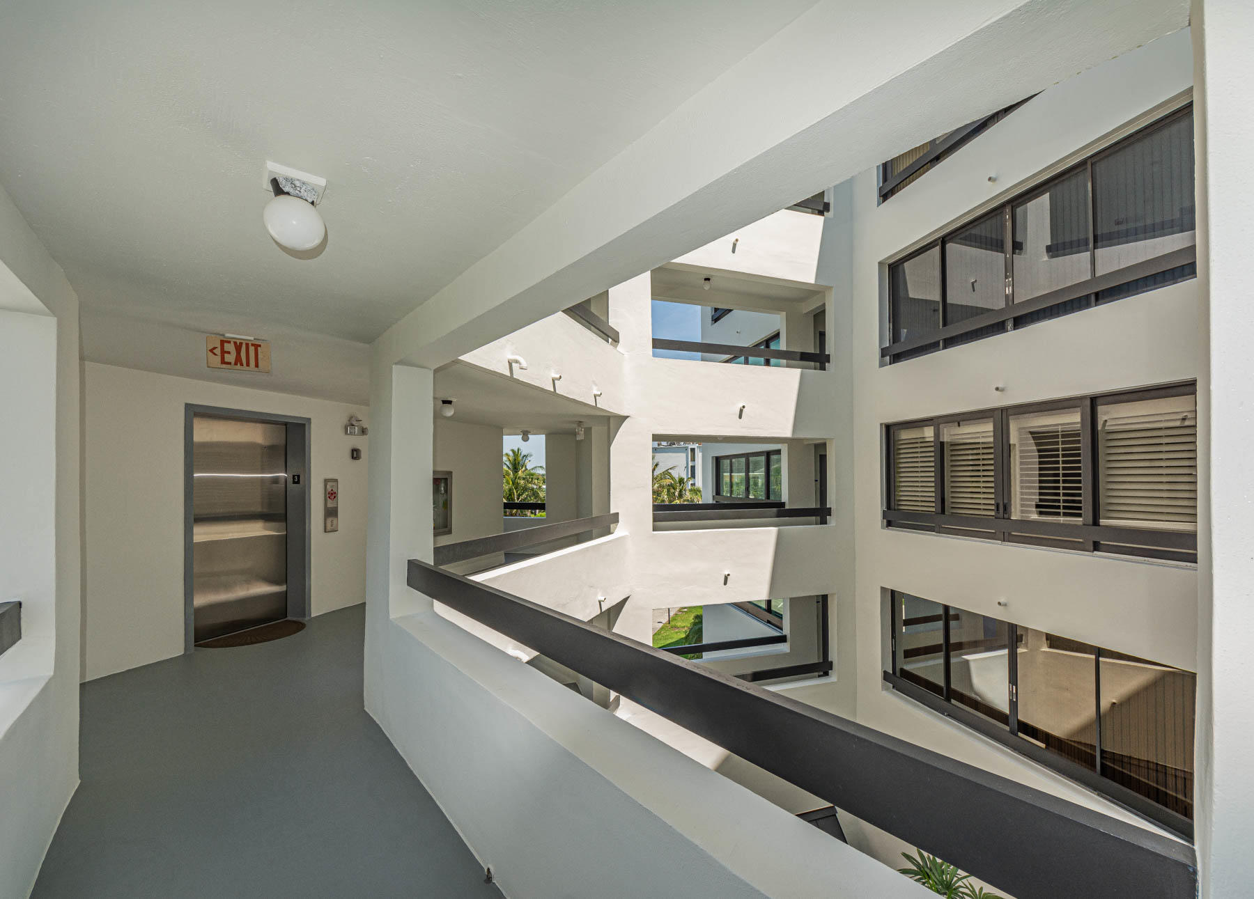 4101 Ocean Drive, Unit 3 Vero Beach, FL 32963 - Photo 31 of 52 5