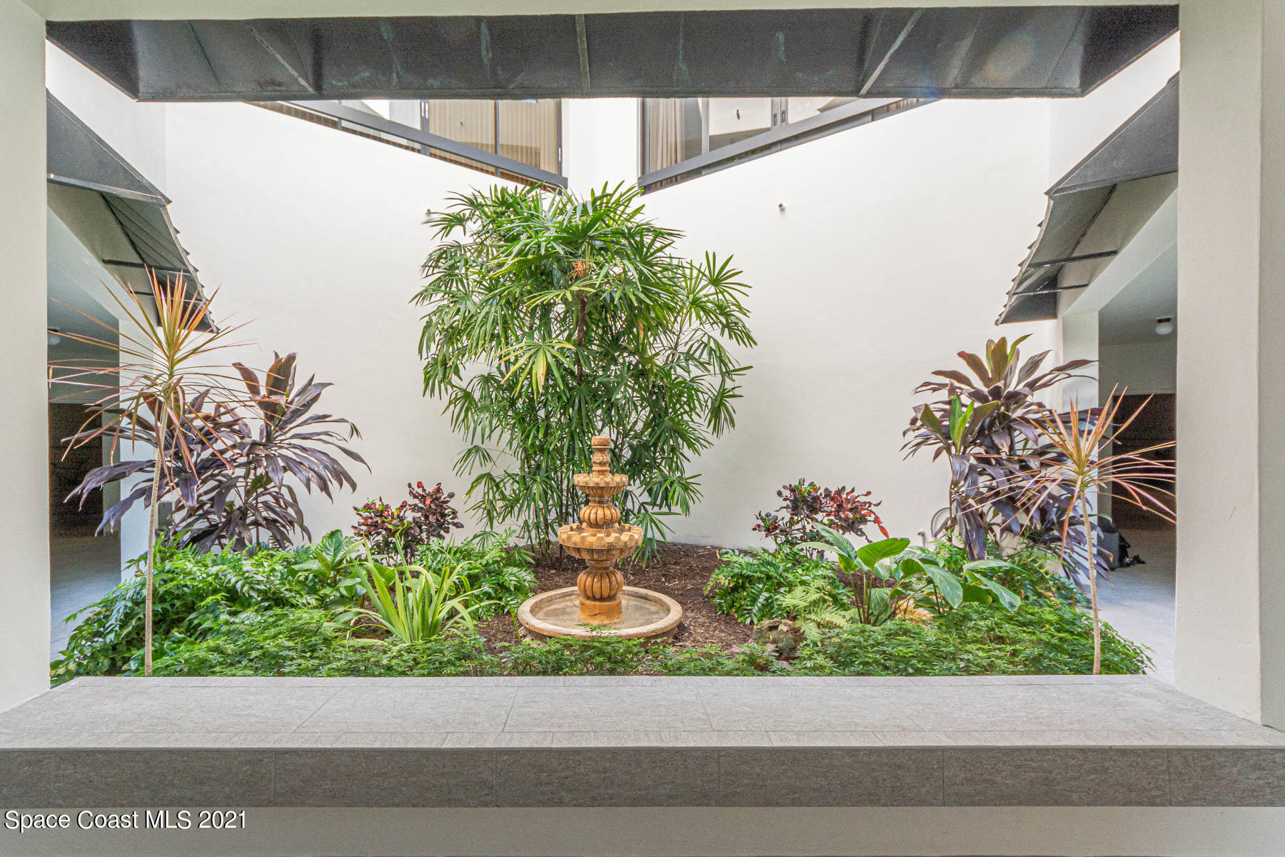 4101 Ocean Drive, Unit 3 Vero Beach, FL 32963 - Photo 38 of 52 48