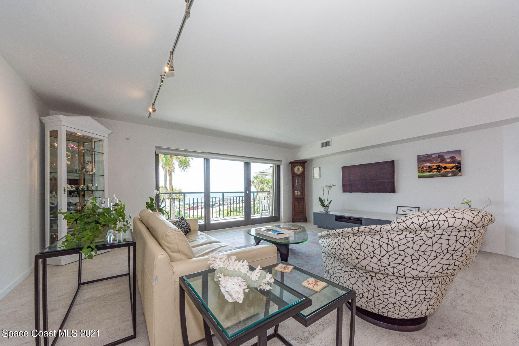 4101 Ocean Drive, Unit 3 Vero Beach, FL 32963 - Photo 7 of 52 9