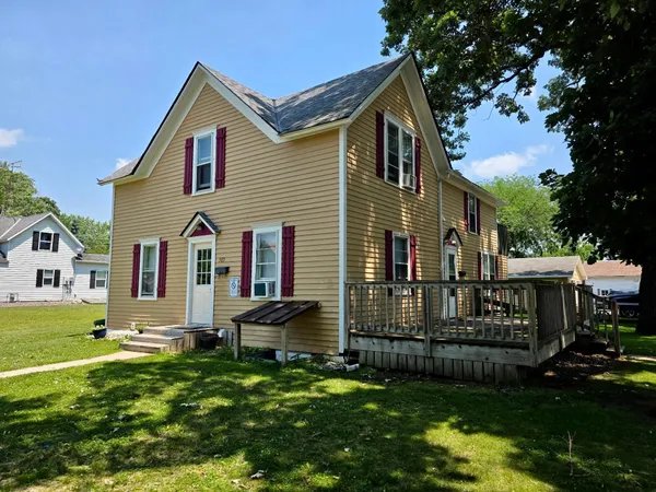 $234,900 | 145 Milwaukee Avenue Southwest, Hutchinson, MN 55350