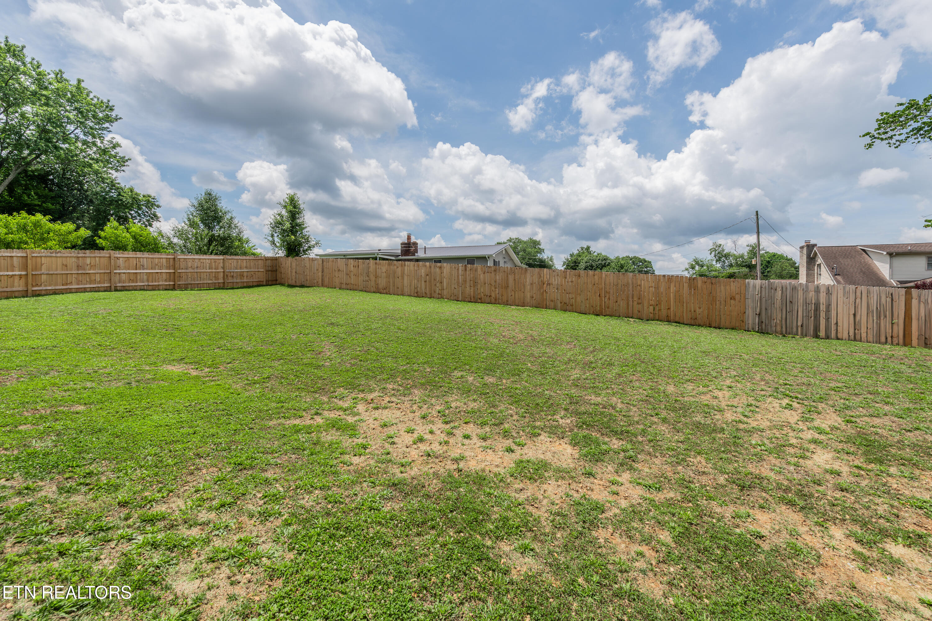 8017 Little Joe Road Powell, TN 37849 - Photo 50 of 50 DSC_3156