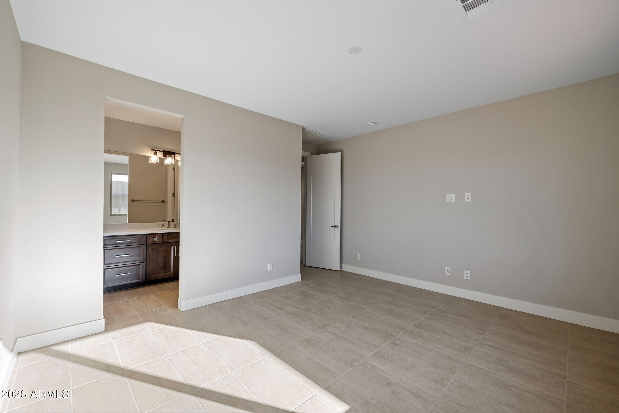 16969 East Bobwhite Way Rio Verde, AZ 85263 - Photo 13 of 35 076-Primary Bedroom
