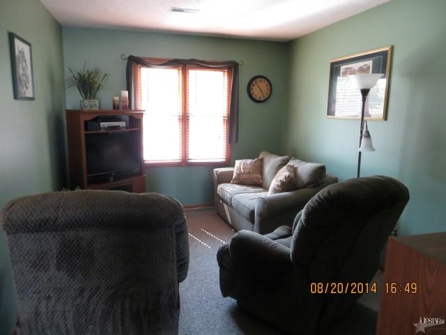 1948 Hawk Spring Court Huntington, IN 46750 - Photo 7 of 21 Gallery Image 7