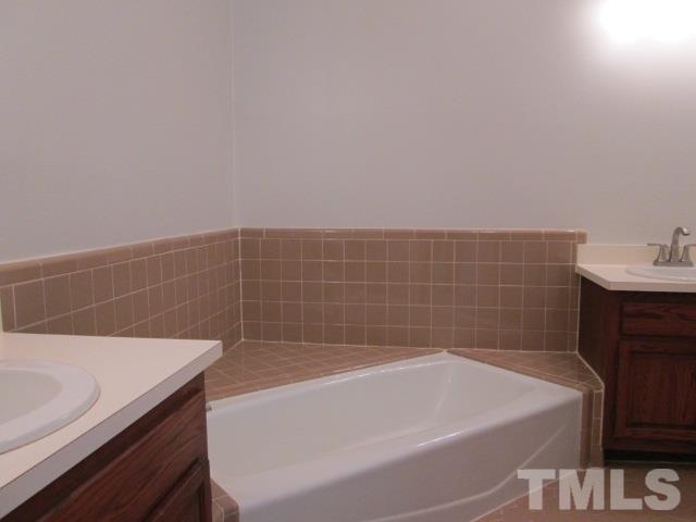 100 Skylark Way Raleigh, NC 27615 - Photo 13 of 25 Gallery Image 13