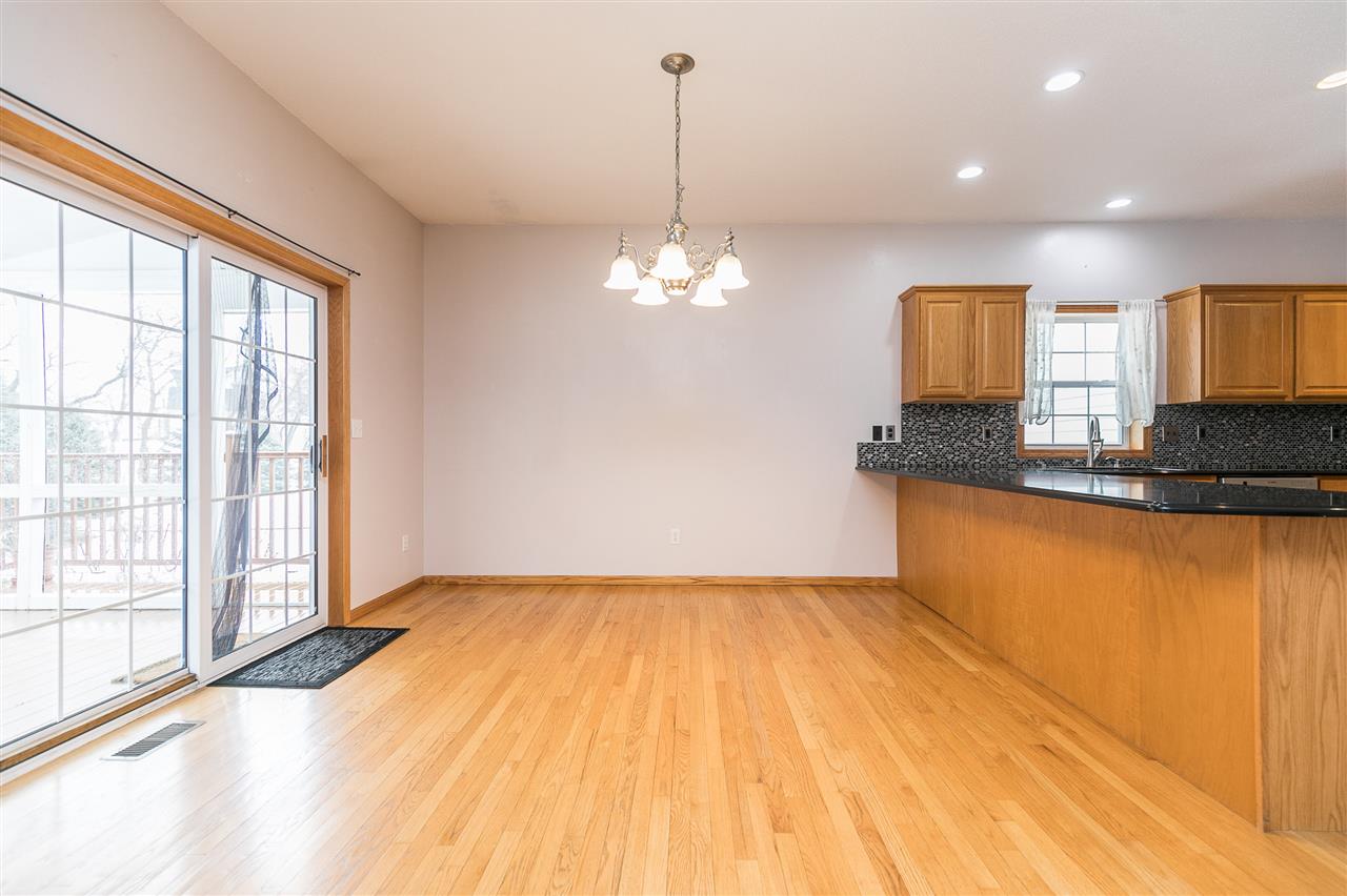 370 Brougham Road Robins, IA 52328 - Photo 9 of 39 Gallery Image 9
