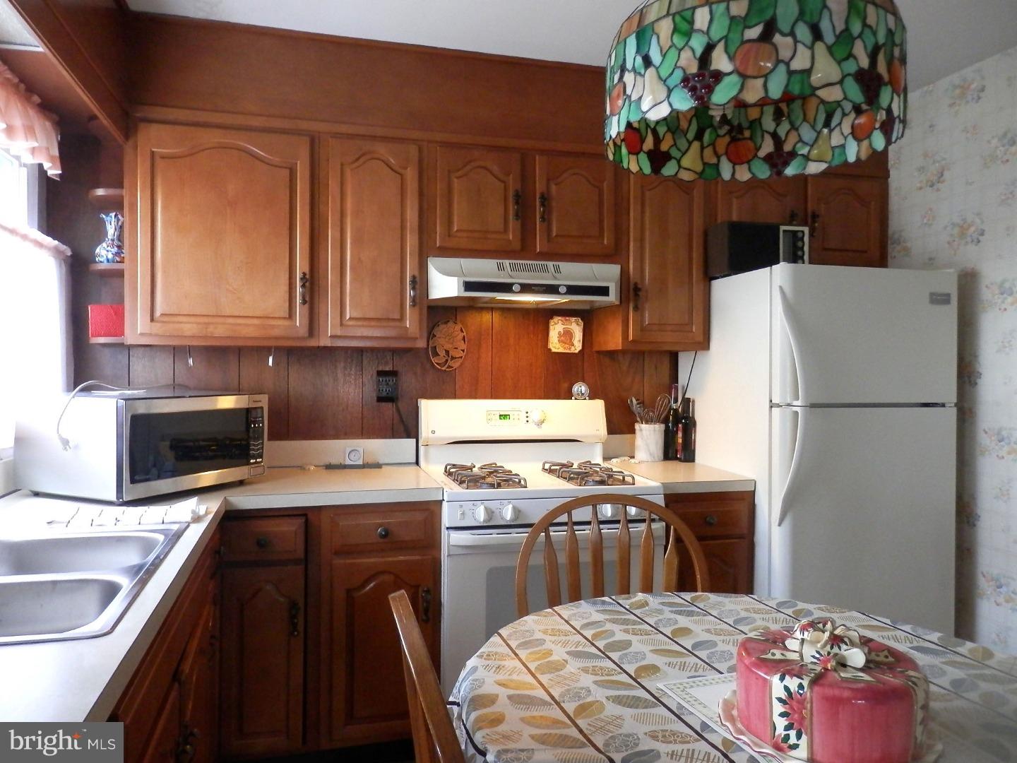 101 Pulaski Avenue Riverside, NJ 08075 - Photo 8 of 19 Kitchen