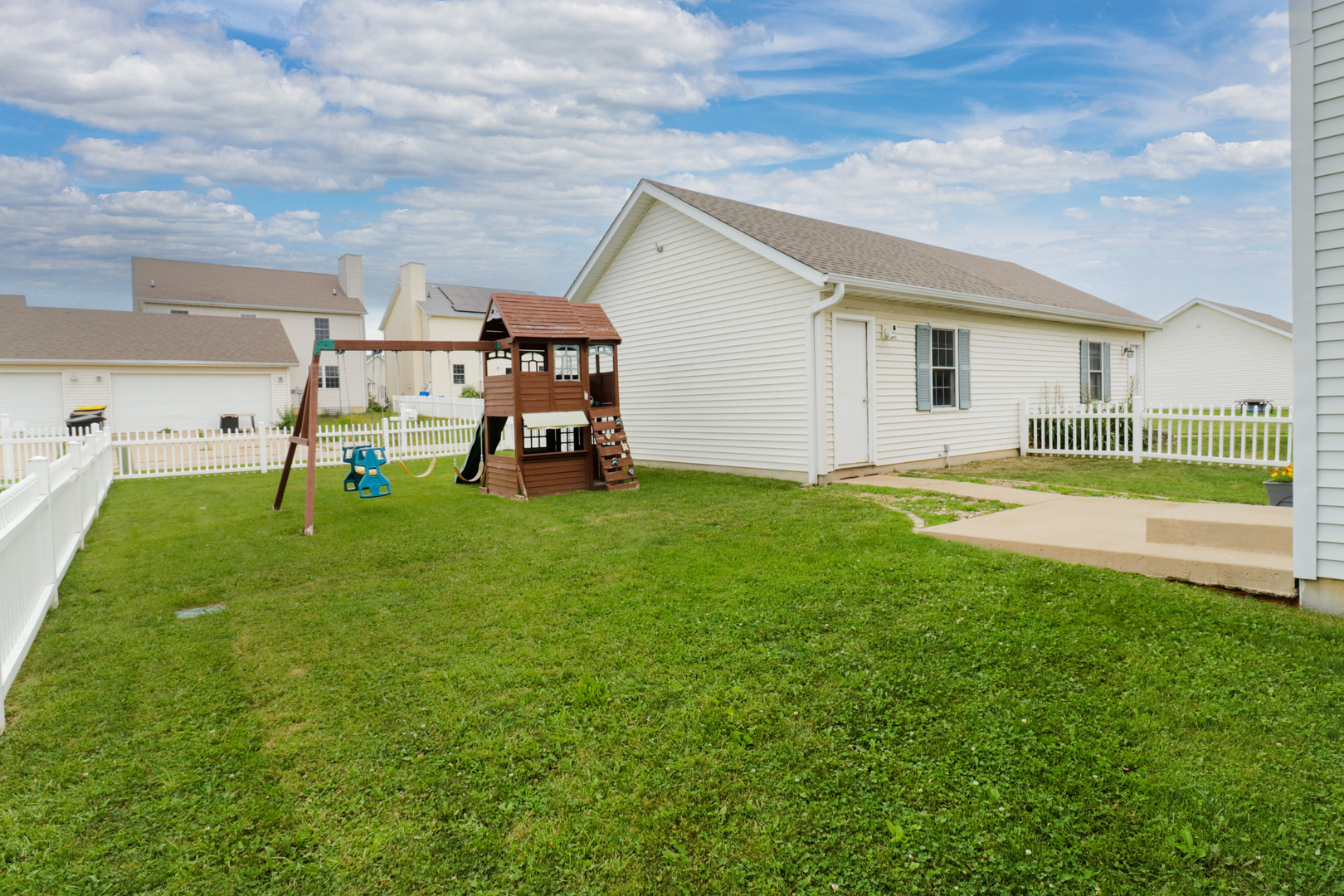 1102 Whitaker Street Normal, IL 61761 - Photo 31 of 39 Gallery Image 31