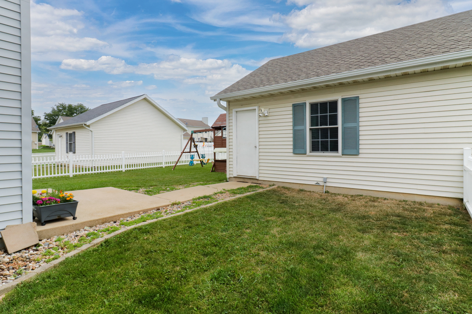 1102 Whitaker Street Normal, IL 61761 - Photo 35 of 39 Gallery Image 35