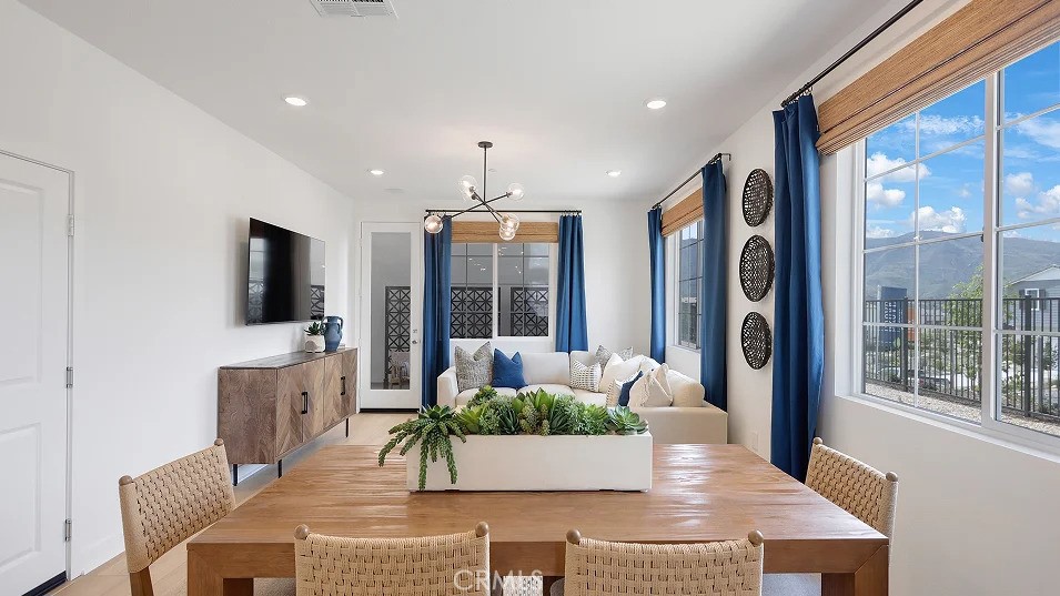 2201 Aneto Way Santa Paula, CA 93060 - Photo 4 of 29 Photos shown are of model only- not actual homesite.