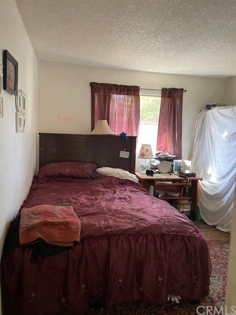 541 Oak Tree Place Escondido, CA 92027 - Photo 6 of 9