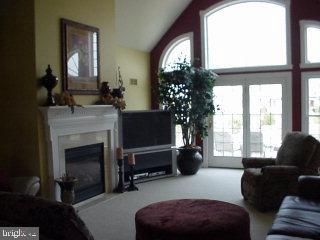 1153 South Lefever Drive Lititz, PA 17543 - Photo 4 of 13 Gallery Image 4