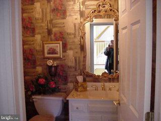 1153 South Lefever Drive Lititz, PA 17543 - Photo 10 of 13 Gallery Image 10