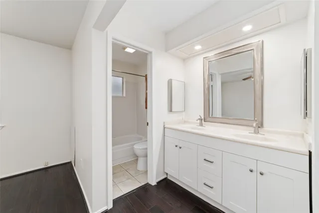 $1,800 | 10410 Rancho Bernardo Lane, Sugar Land, TX 77498