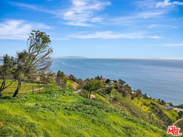 $2,450,000 | 20960-approx Big Rock Drive, Malibu, CA 90265