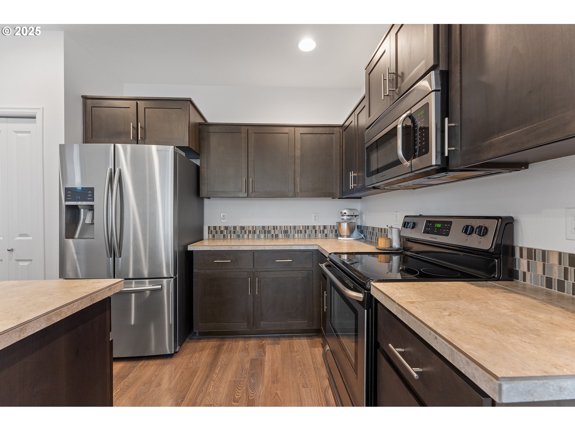 8550 Southwest Schmidt Loop Portland, OR 97224 - Photo 13 of 38 Gallery Image 13