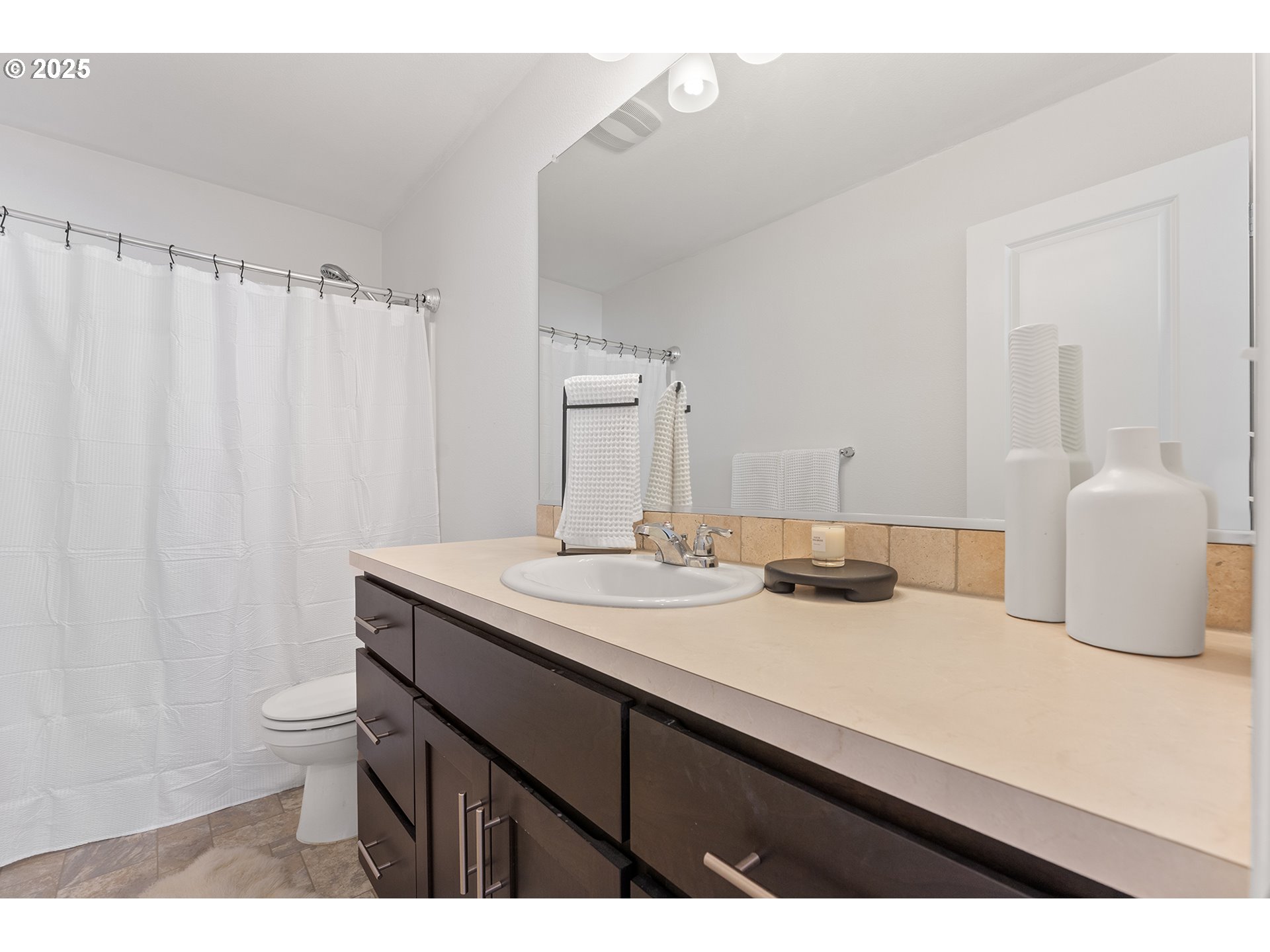 8550 Southwest Schmidt Loop Portland, OR 97224 - Photo 27 of 38 Gallery Image 27