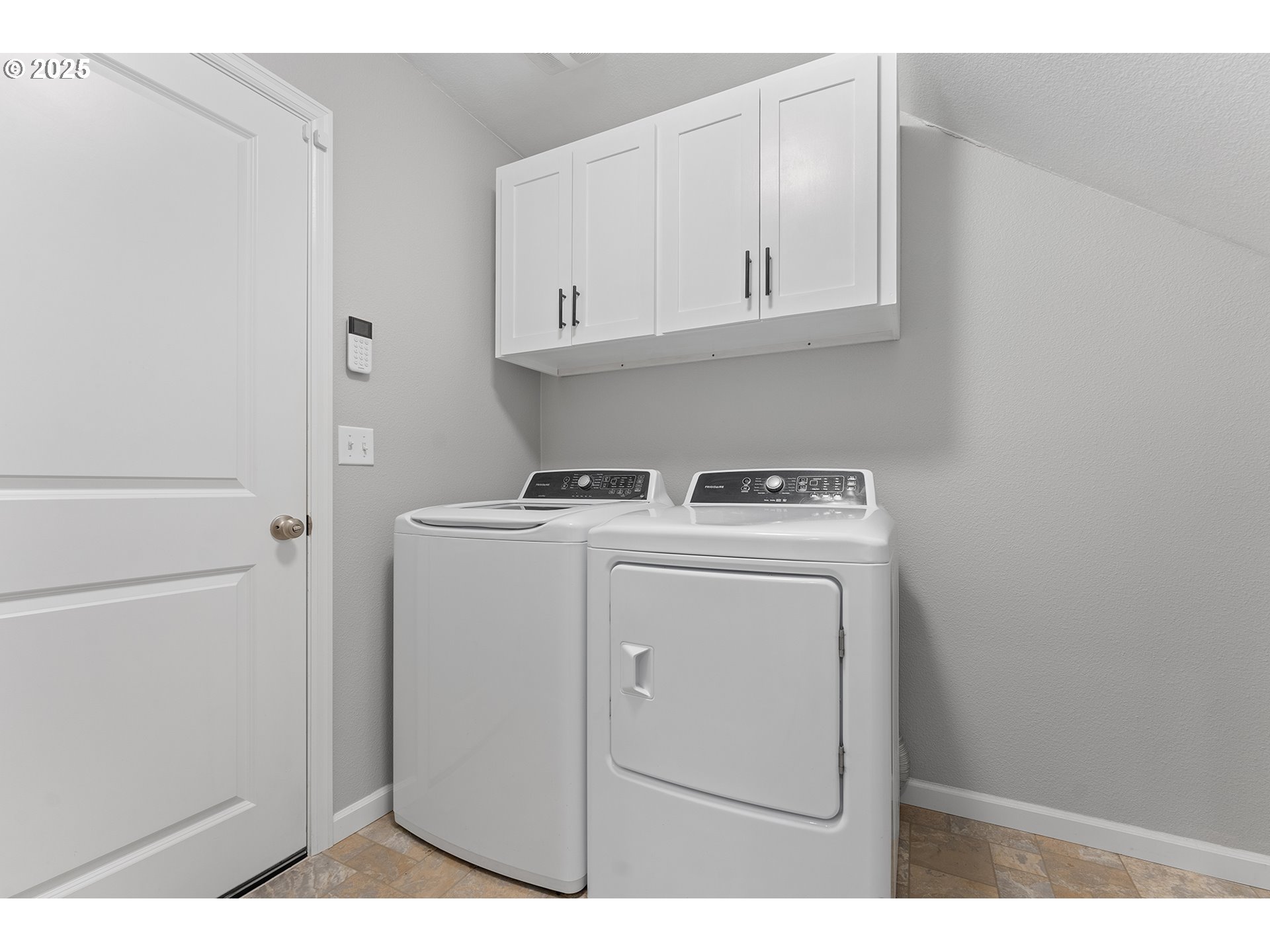 8550 Southwest Schmidt Loop Portland, OR 97224 - Photo 30 of 38 Gallery Image 30