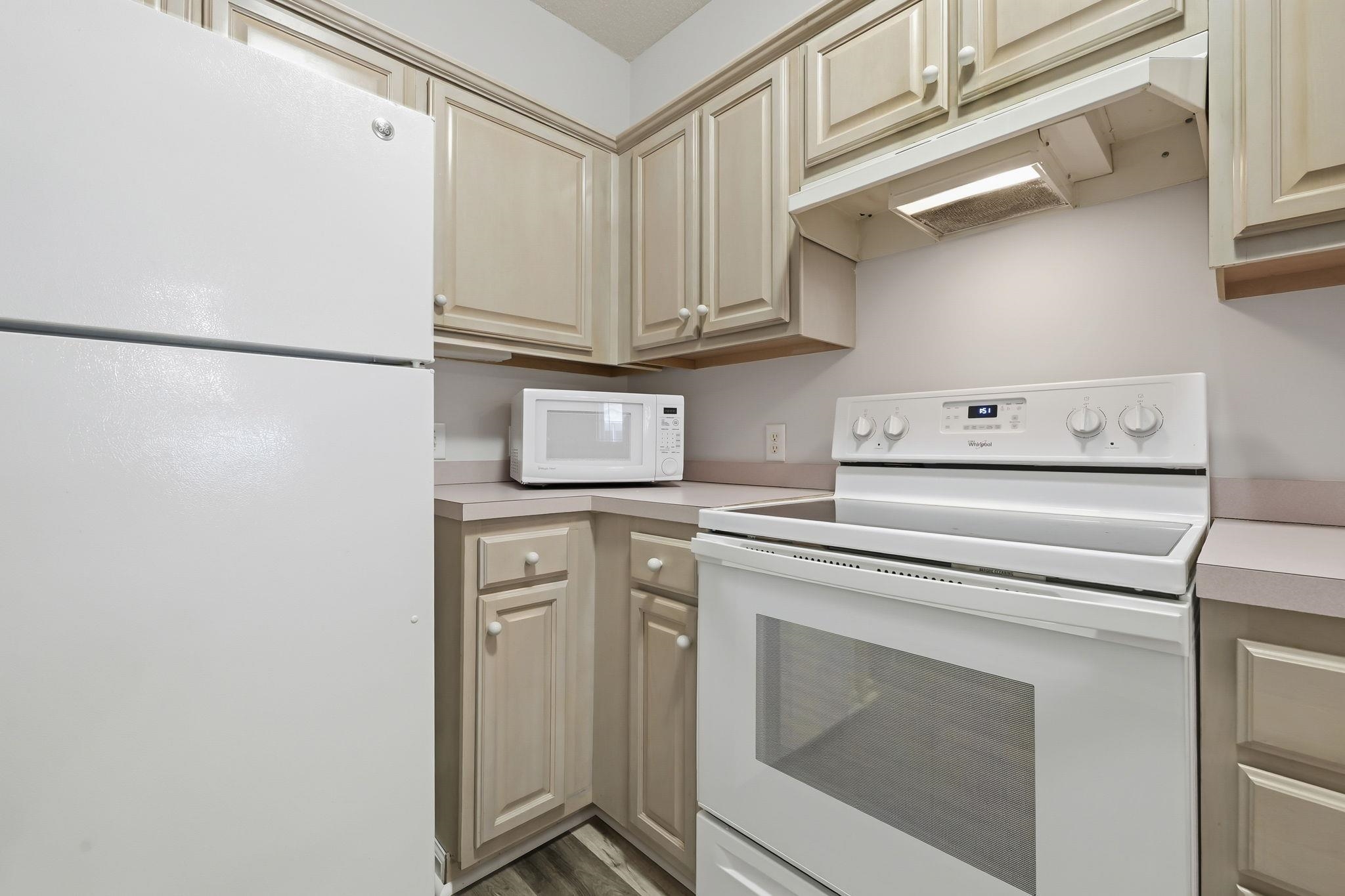7309 Sweetwater Boulevard, Unit 9 Murrells Inlet, SC 29576 - Photo 6 of 47