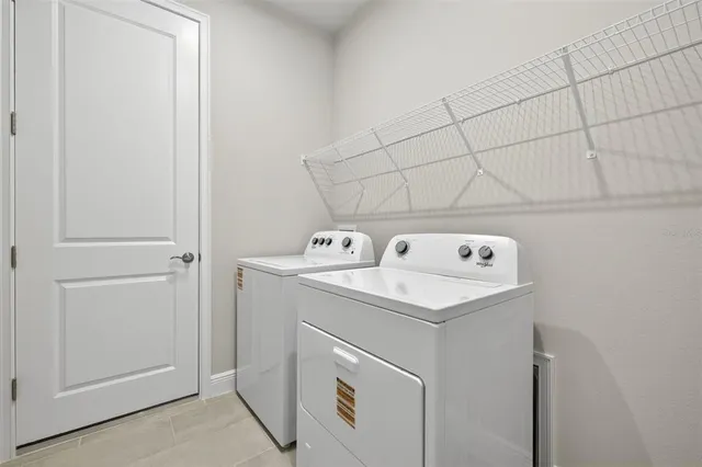 $595,000 | 11982 Starbright Drive, Venice, FL 34293