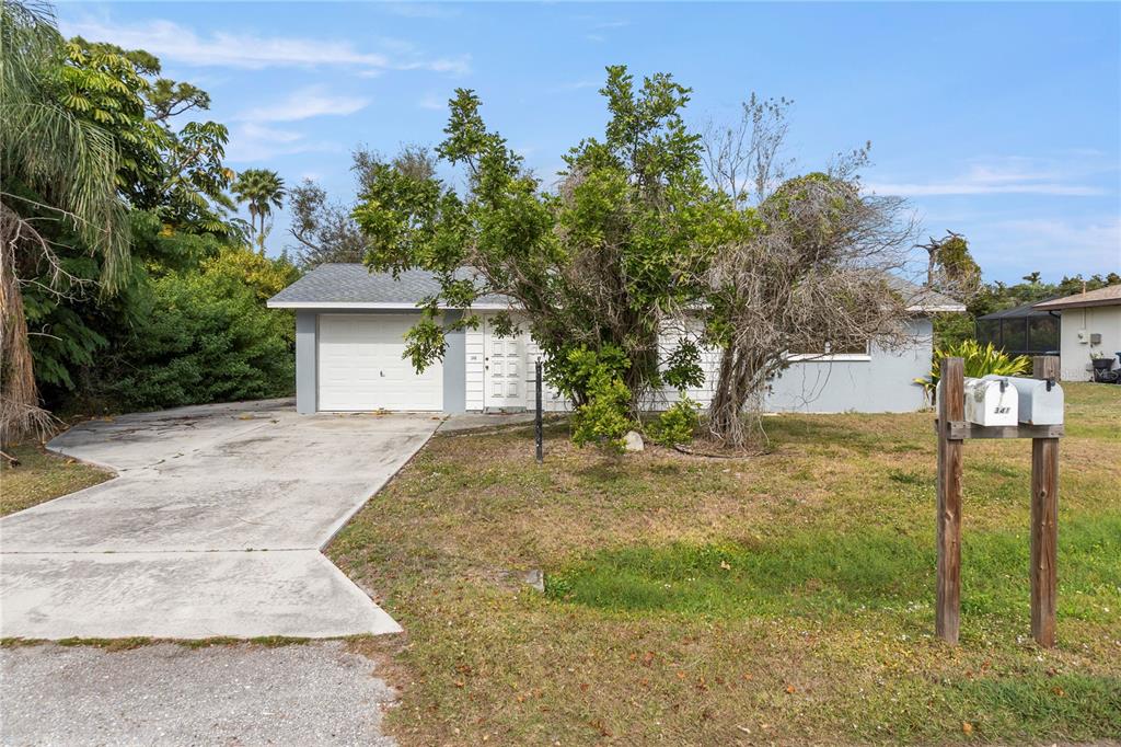 340 Periwinkle Road Venice, FL 34293 - Photo 6 of 36