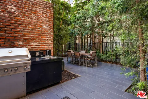 $399,000 | 460 South Spring Street, Unit 205, Los Angeles, CA 90013