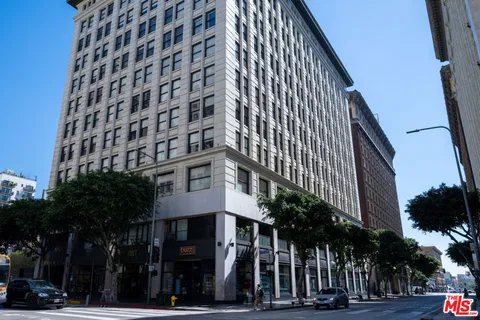$399,000 | 460 South Spring Street, Unit 205, Los Angeles, CA 90013
