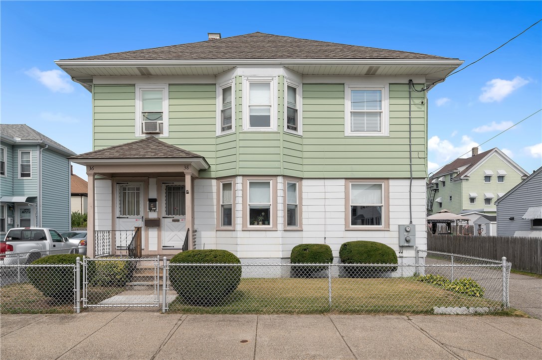 36 Hanover Avenue Pawtucket, RI 02861 - Photo 1 of 31