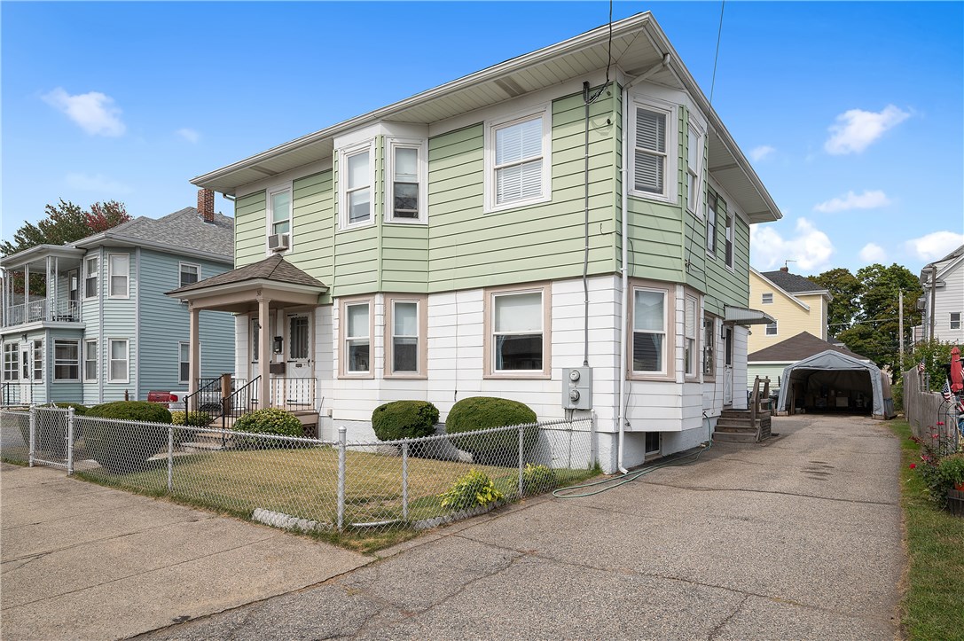 36 Hanover Avenue Pawtucket, RI 02861 - Photo 2 of 31