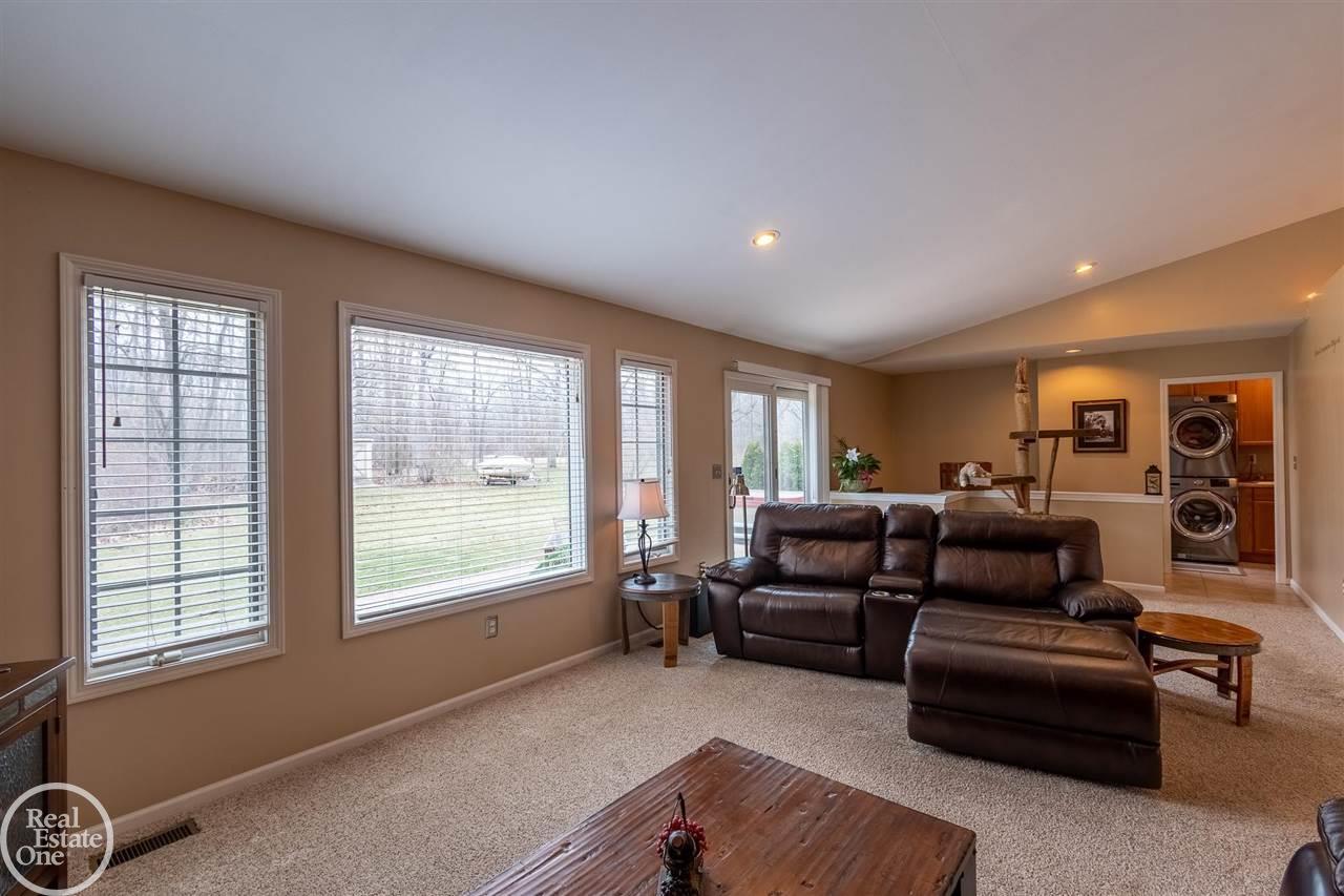 52609 Shelby Road Utica, MI 48316 - Photo 12 of 43 50069857-11.JPG