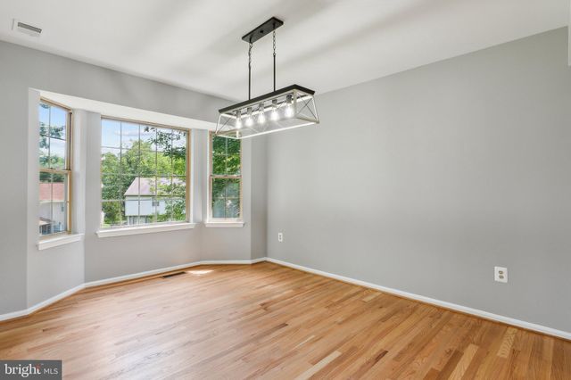 $690,000 | 8711 Bell Tower Drive, Gaithersburg, MD 20879