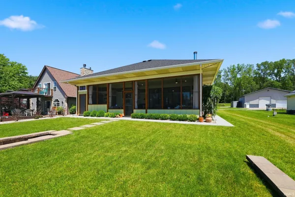 $899,900 | 11690 East 310 South, Lagrange, IN 46761